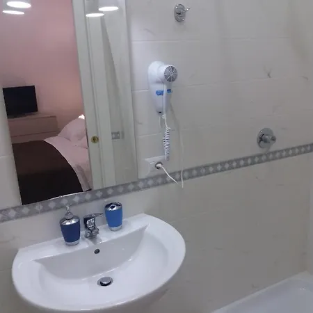 B&bhotel Emmanuel 3*