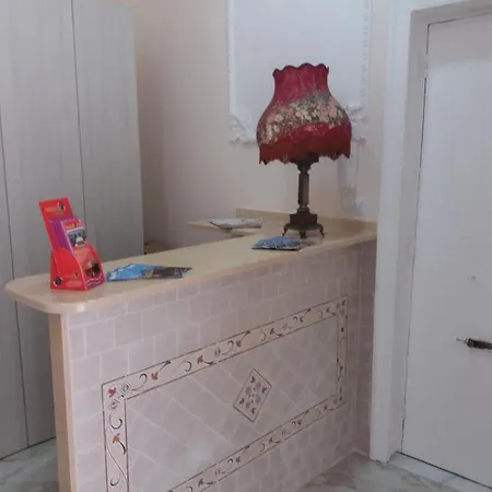 Bed & Breakfast B&bhotel Emmanuel Napels