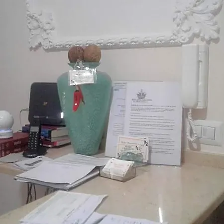 B&bhotel Emmanuel Bed & Breakfast Neapol