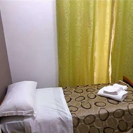 B&bhotel Emmanuel 3* ナポリ